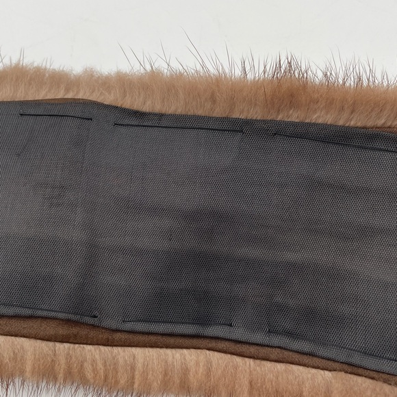 Genuine mink belt with beautiful gold buckle - Picture 6 of 6